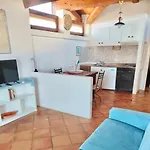 Apartment 4 Beds In In Just 150 Mt From The Sea Golfo Aranci