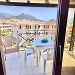 4 Beds In In Just 150 Mt From The Sea