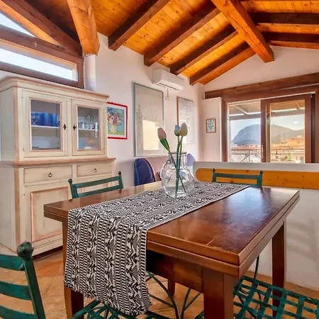 4 Beds In In Just 150 Mt From The Sea Appartement