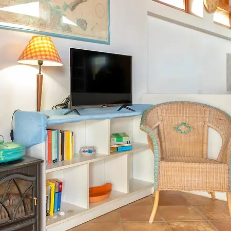 4 Beds In In Just 150 Mt From The Sea Appartement