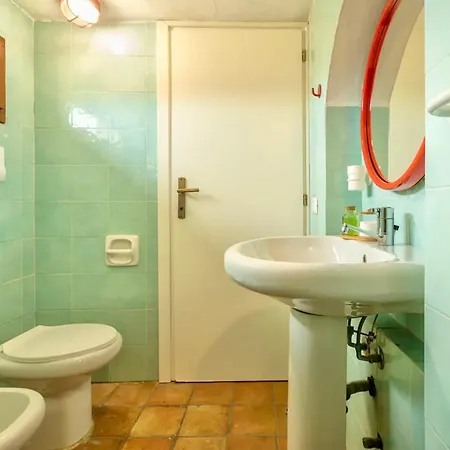 4 Beds In In Just 150 Mt From The Sea Apartment *